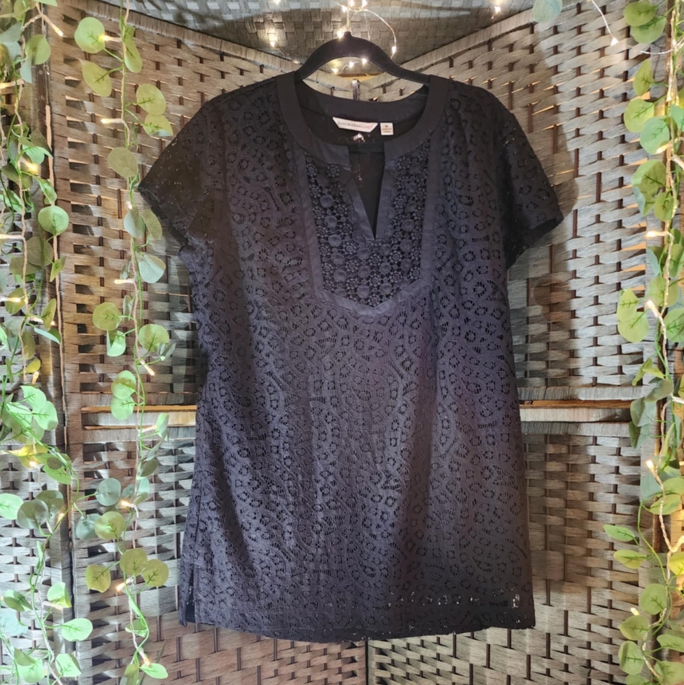 NWOT Isaac Mizrahi Live lined eyelet top size M